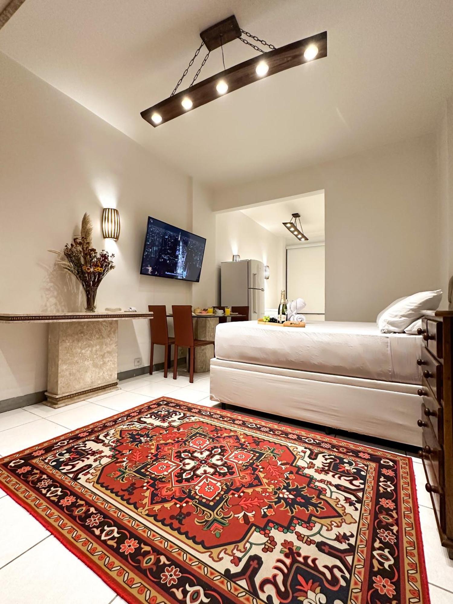 Colonial - Vista Paulista Apartment